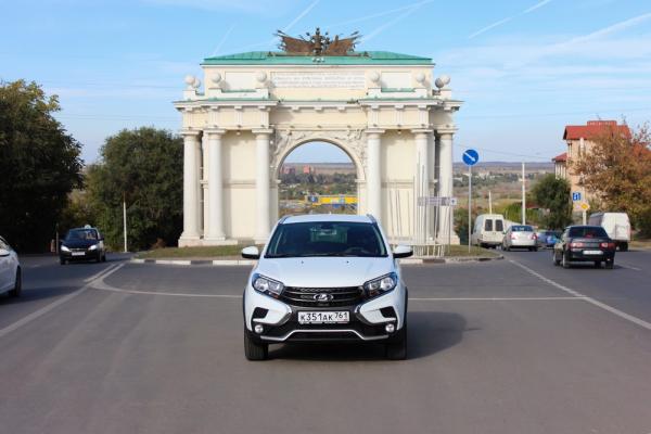 Теперь вариаторный. Тест-драйв Lada XRAY Cross AT